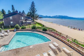 Pool - Lake Front Condo, steps from the beach with beautiful view of Lake Tahoe (South Lake Tahoe)