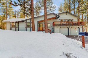 Exterior - Spacious home with a pool table close to golf, skiing, hiking & biking (South Lake Tahoe)