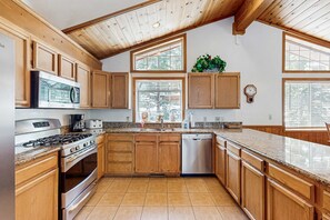 Fridge, microwave, oven, stovetop - Welcoming Home with Deck & Private Hot Tub - Dogs OK (Tahoe Vista)