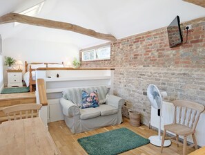 Interior - The Studio - Rural Escape - Sleeps 2 (Rogate)