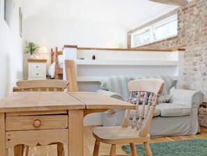 Interior - The Studio - Rural Escape - Sleeps 2 (Rogate)