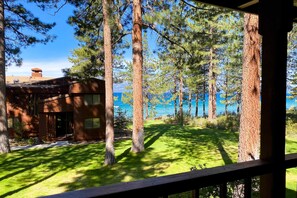 Property grounds - Fantastic lakefront condo with tennis, skiing, fireplace, & W&D, sleeps 6 (Zephyr Cove)