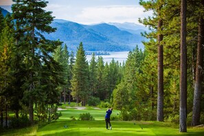 Golf - Dog-friendly mountain getaway near skiing & lake with water views & private balcony (Incline Village)