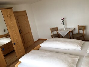 1 habitación, wifi y ropa de cama 