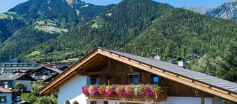 Apartment 'Nunnenmayr C' with Mountain View, Shared Garden and Wi-Fi