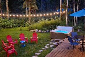 Outdoor dining - Homewood Cabin Among the Pines (Homewood)