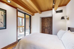 Iron/ironing board, WiFi, bed sheets - Luxury Northstar condo with new appliances, two decks, and shared pool (Truckee)