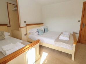 2 bedrooms, individually decorated, individually furnished, free WiFi - Ash Barn (Falmouth)