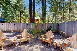 Property grounds - Sugar Pine Haus with Hot Tub Bordering the State Park (Tahoma)