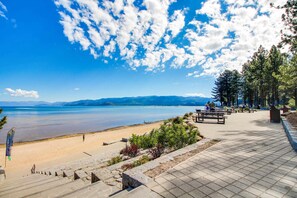 Beach - Lake Tahoe Golf Course Home: Views, Skiing, Hiking & Biking! (South Lake Tahoe)