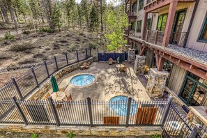 Pool - Ski-in-ski-out condo in Truckee with hot tub access (Truckee)