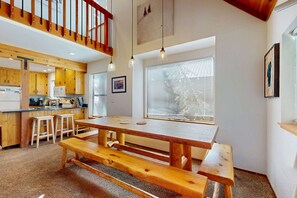 Dining - Updated home on quiet street with gas fireplace, shared hot tub, pool, & more (Truckee)