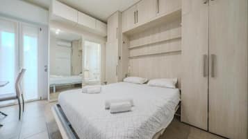 Standard Studio, Courtyard View