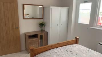 Cottage | 1 bedroom, free WiFi, individually decorated, individually furnished