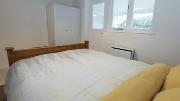 1 bedroom, individually decorated, individually furnished, free WiFi