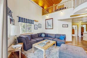 Fernseher, Kamin, DVD-Player, Tischfußball