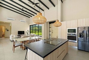 Fridge, microwave, oven, stovetop - Casa Luna | Private Pool Escape Near Coco (Playas del Coco)
