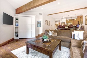 Living area - Deer Valley mountain home steps from lifts - private hot tub, wifi, & fireplace (Park City)