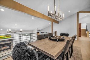 Dining - Wow factor, mountain views, private hot tub, fireplace, fire pit & walk to lifts (Park City)