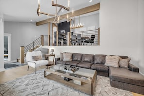 TV, fireplace, offices - Wow factor, mountain views, private hot tub, fireplace, fire pit & walk to lifts (Park City)