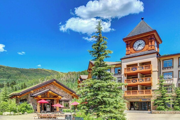 Exterior - Ski-in - ski-out condo with mountain view, shared hot tub, pool & resort amenities (Solitude)