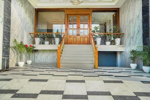 Exterior detail - Grand Cabbana by White Panda Hotels (Amritsar)