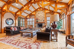 TV, fireplace, table football - Luxury lodge with hot tub, sauna, game room, movie room & Deer Valley views (Park City)
