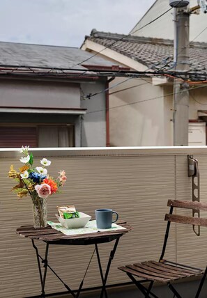 تناول الطعام بالخارج