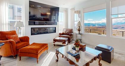 Stunning townhome with unobstructed views, amenities for the health conscious
