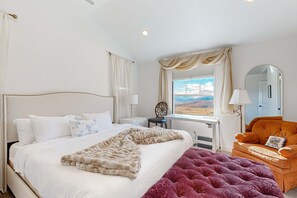 4 habitaciones, tabla de planchar con plancha, cuna de viaje y wifi