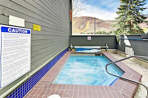 Pool - with View of Ski Mountain, Close to Lifts (Park City)