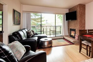 TV, fireplace, offices - Park City condo with pool & hot tub access - walk to PCM Lifts (Park City)