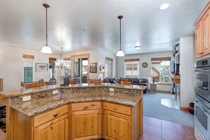 Interior - Contemporary Home with Private Hot Tub, Fireplace, Garage Parking, & Shared Pool (Park City)
