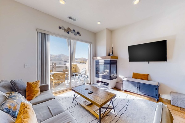 TV, fireplace, offices