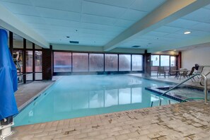 Pool - Ski-in - ski-out condo with shared pool & hot tub, gas fireplace (Park City)