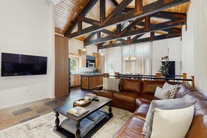 TV, fireplace, offices - Ski Lodge , Panoramic Views, Four Season Retreat (Park City)
