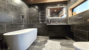 Shower - Villa with Pool and Sea View on Orust | SE09168 (Varekil)