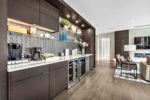 Interior - Exclusive ski-in - ski-out Penthouse with Balcony & Gorgeous Slope Views (Park City)