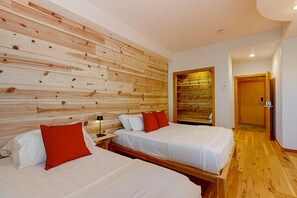 2 bedrooms, WiFi, bed sheets, wheelchair access - True ski-in - ski-out at Solitude Resort Creekside with view of Apex lift (Solitude)