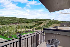 Property grounds - Top floor resort condo with incredible amenities and shuttle serviceWelcome to B (Heber City)