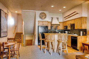 Fridge, microwave, oven, stovetop - Condo on the free shuttle route with  two fireplaces - close to skiing & downtown (Park City)