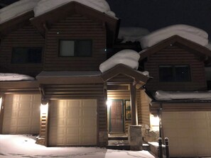 Exterior - Condo on the free shuttle route with  two fireplaces - close to skiing & downtown (Park City)
