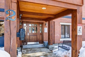 Exterior - Adventure condo near skiing with hot tub, & sauna - block from the lift (Park City)