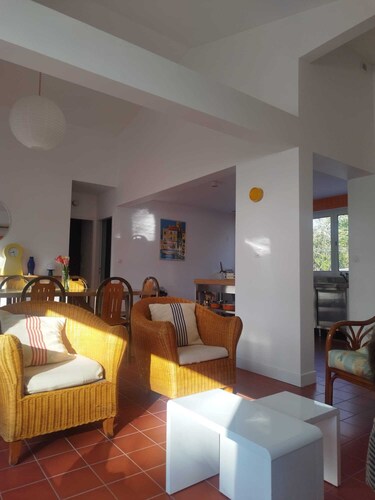 Single-storey family home near Piqueyrot - 4 bedrooms - Peace and Nature