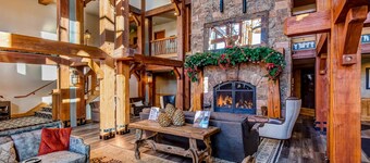 Hotel studio with views, fireplace & close to everything