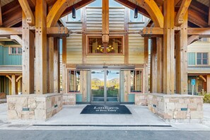 Exterior detail - Hotel studio with views, fireplace & close to everything (Park City)