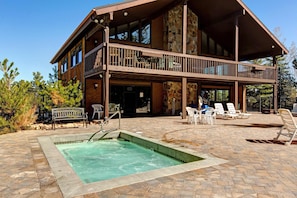 Terrace/patio - Alpine Gem - Pools, Hot Tubs, Tennis - Walk 5 Mins to Lift & 8 Mins to Dining (Park City)