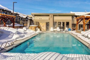 Pool - Enchanting resort condo with mountain views, hot tub, & pool - walk to lifts (Park City)