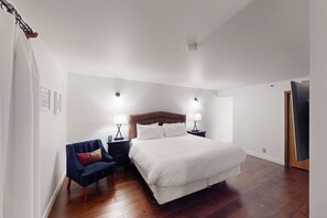 Iron/ironing board, WiFi, bed sheets - Old Town Empire Condo with hot tub-2nd Floor (Park City)