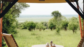 Signature Double or Twin Room, Valley View | Outdoor dining